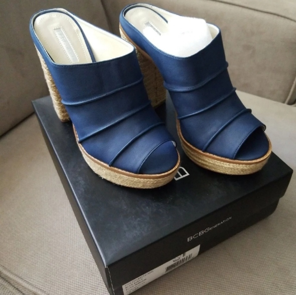 **NIB** BCBGENERATION PLATFORMS - Picture 2 of 5
